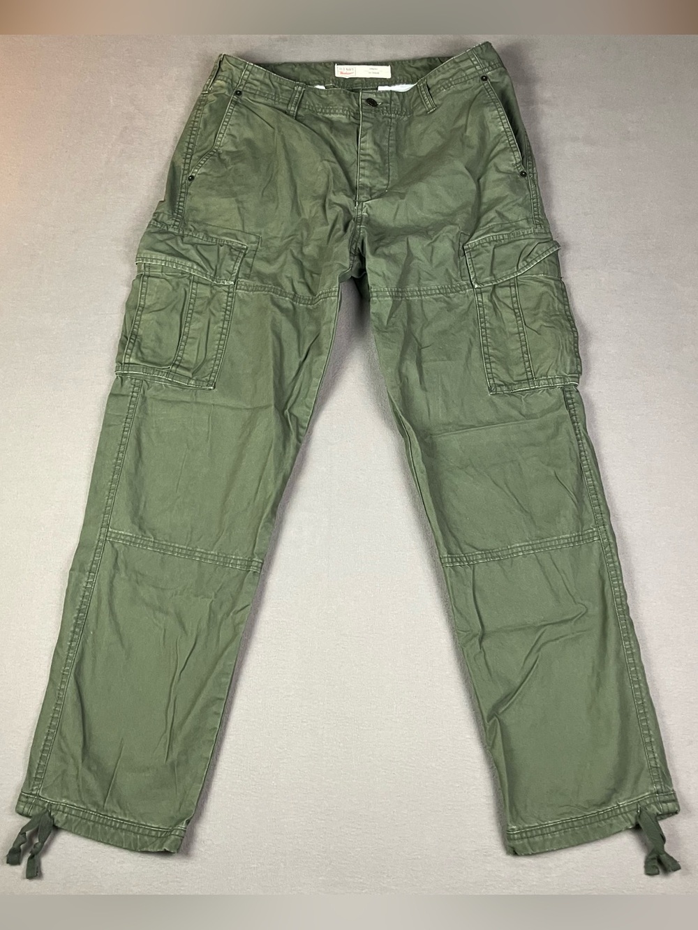 Old Navy Men’s Size 34x34 ‘94 Cargo Pants Workwear Army Green Pockets